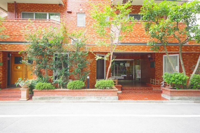 ライオンズマンション千駄ヶ谷　外観　最新-7